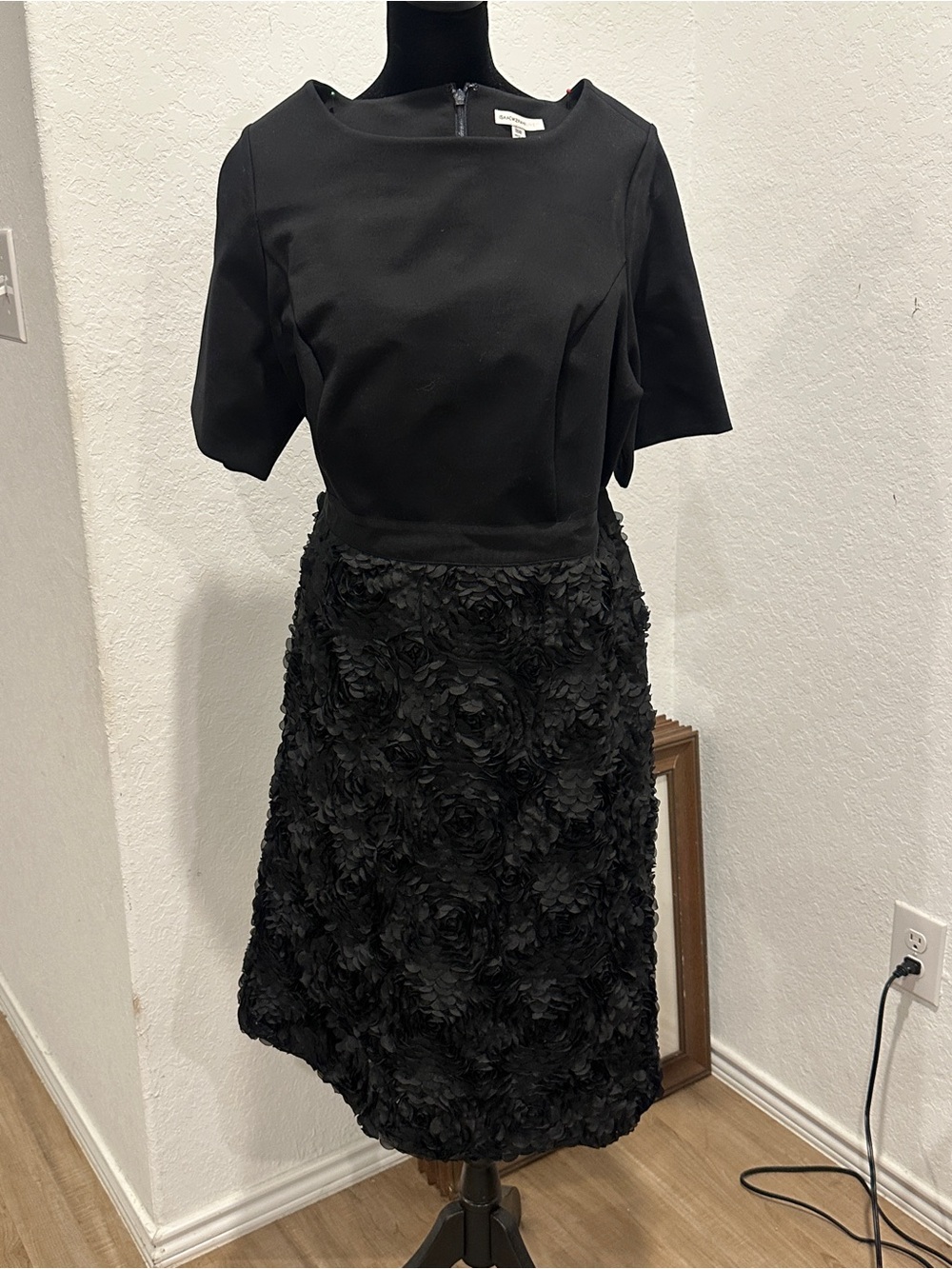 Isaac Mizrahi Black Midi Skirt with 3D Floral Texture